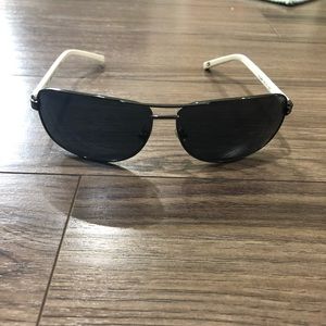 Men’s Tommy Hilfiger sunglasses